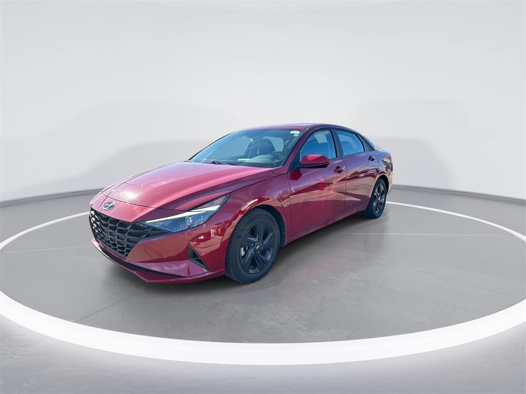 2021 Hyundai Elantra SEL 3