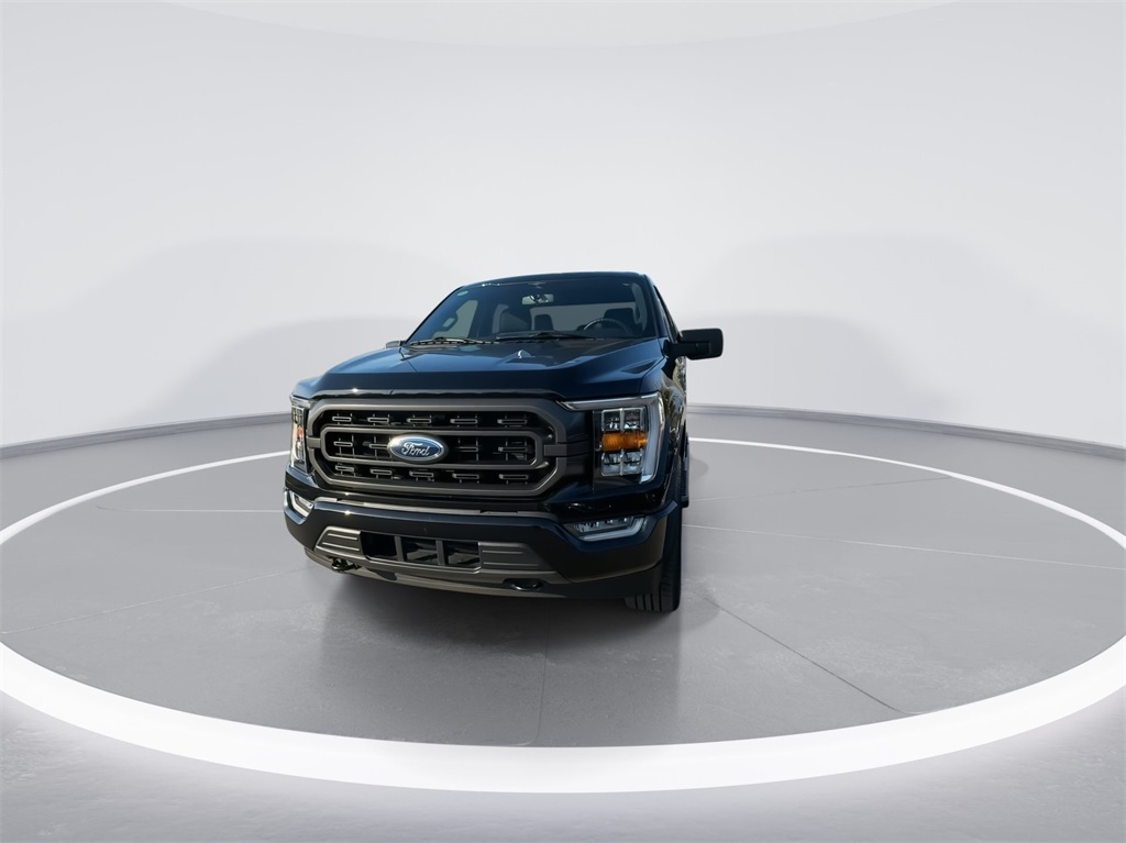 2023 Ford F-150 XLT 4