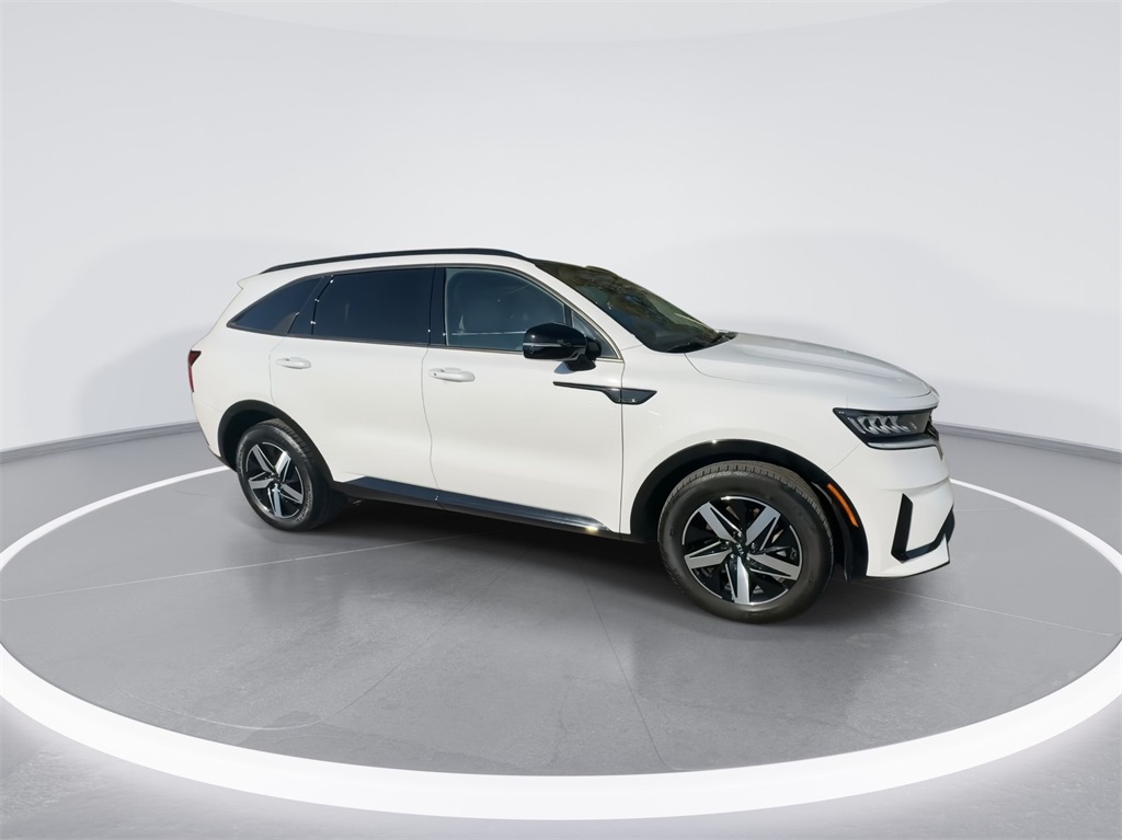 2021 Kia Sorento S 13