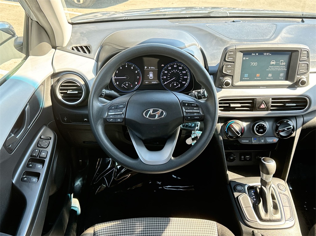 2021 Hyundai Kona SE 17