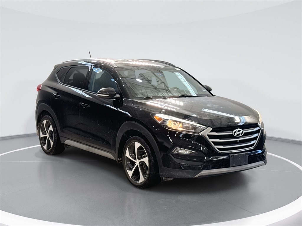 2017 Hyundai Tucson Sport 1