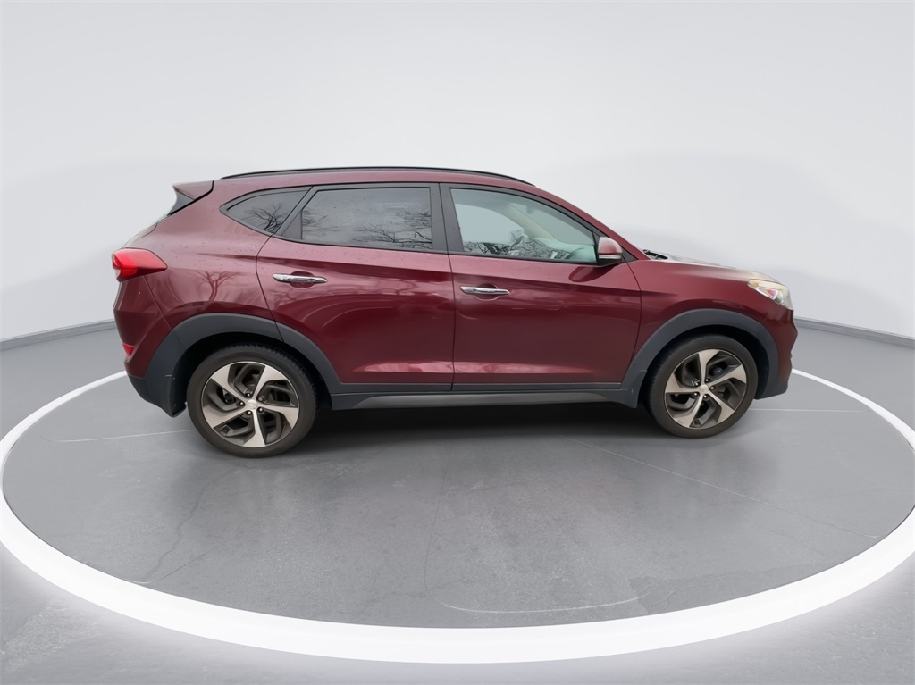 2016 Hyundai Tucson Limited 9