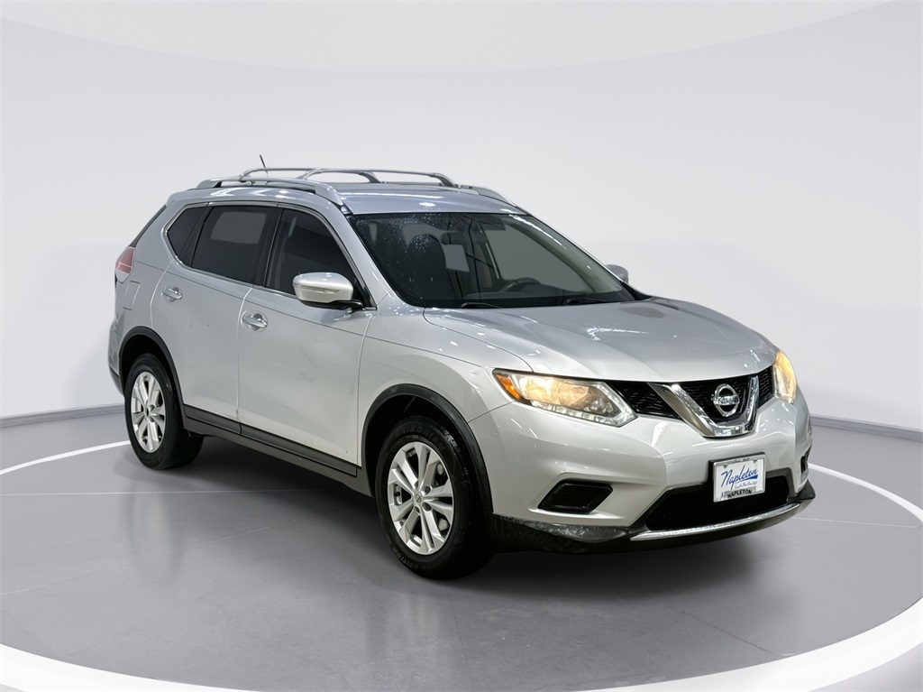 2015 Nissan Rogue SV 1