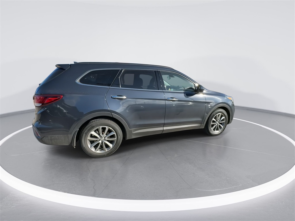 2018 Hyundai Santa Fe SE 12