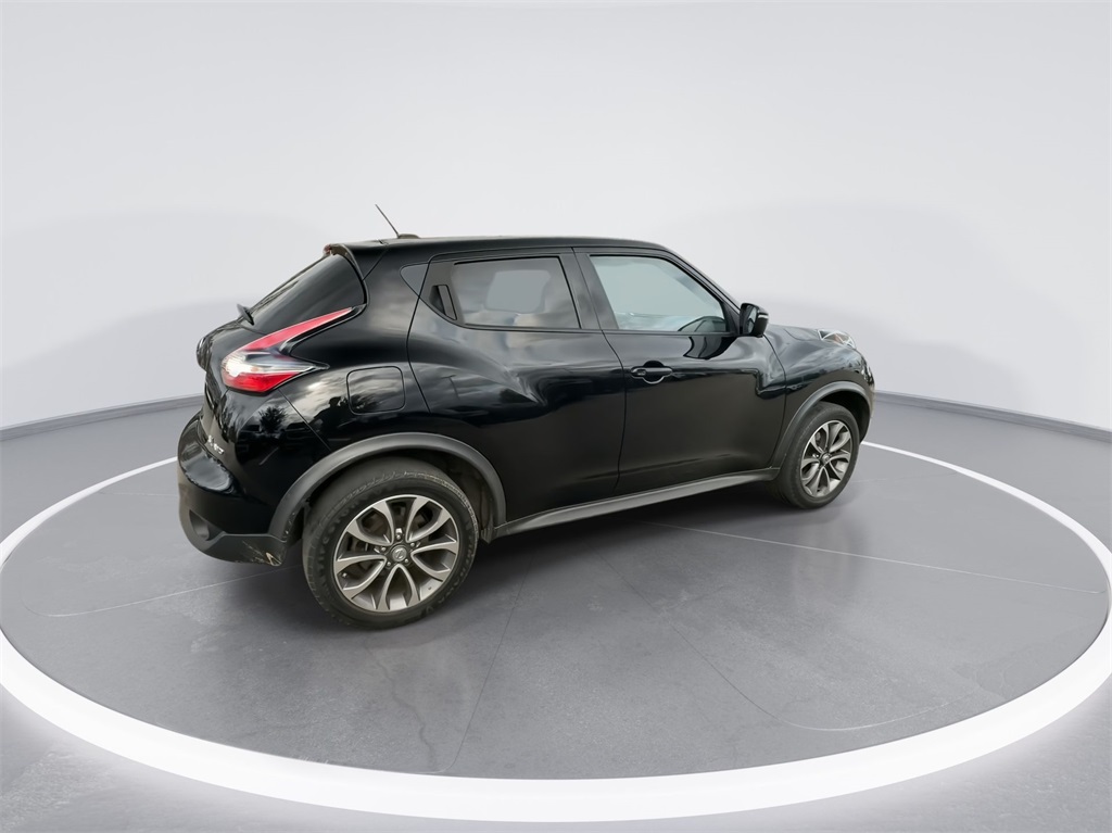 2017 Nissan Juke SL 11