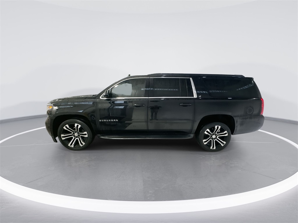 2018 Chevrolet Suburban LT 4