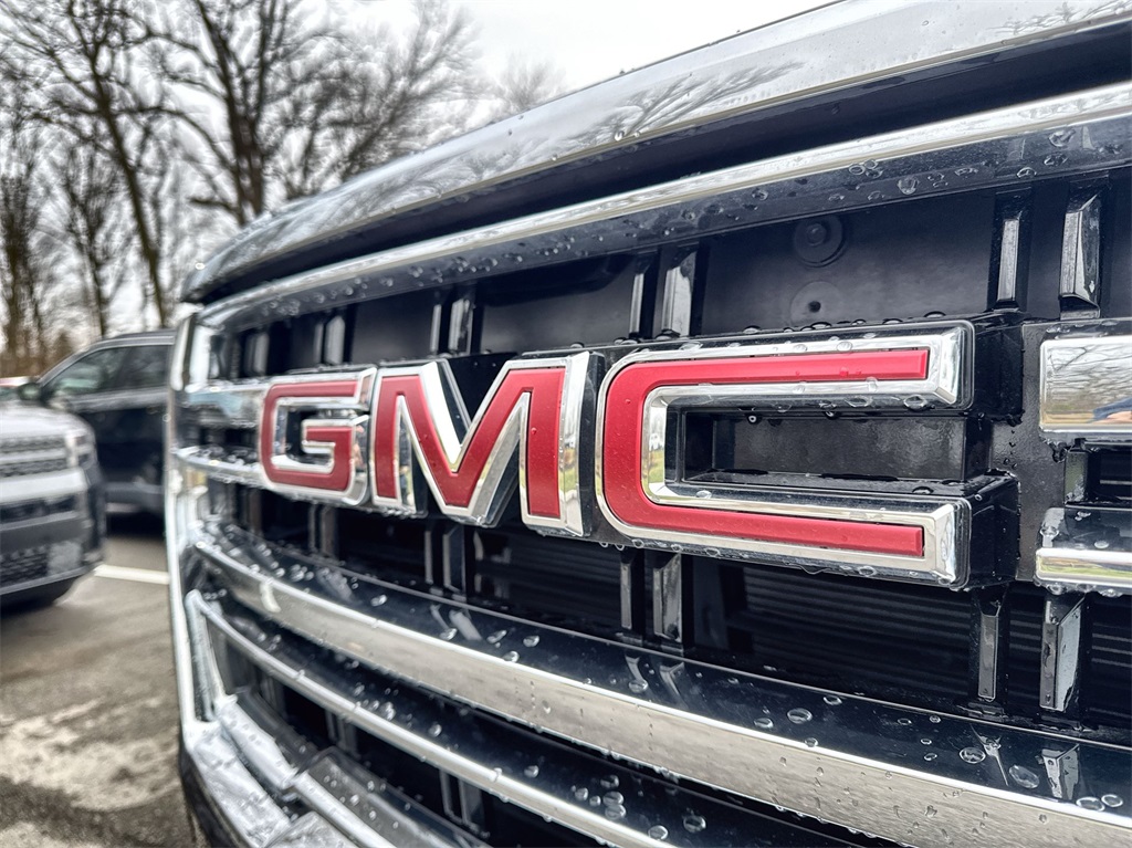 2024 GMC Yukon SLE 6