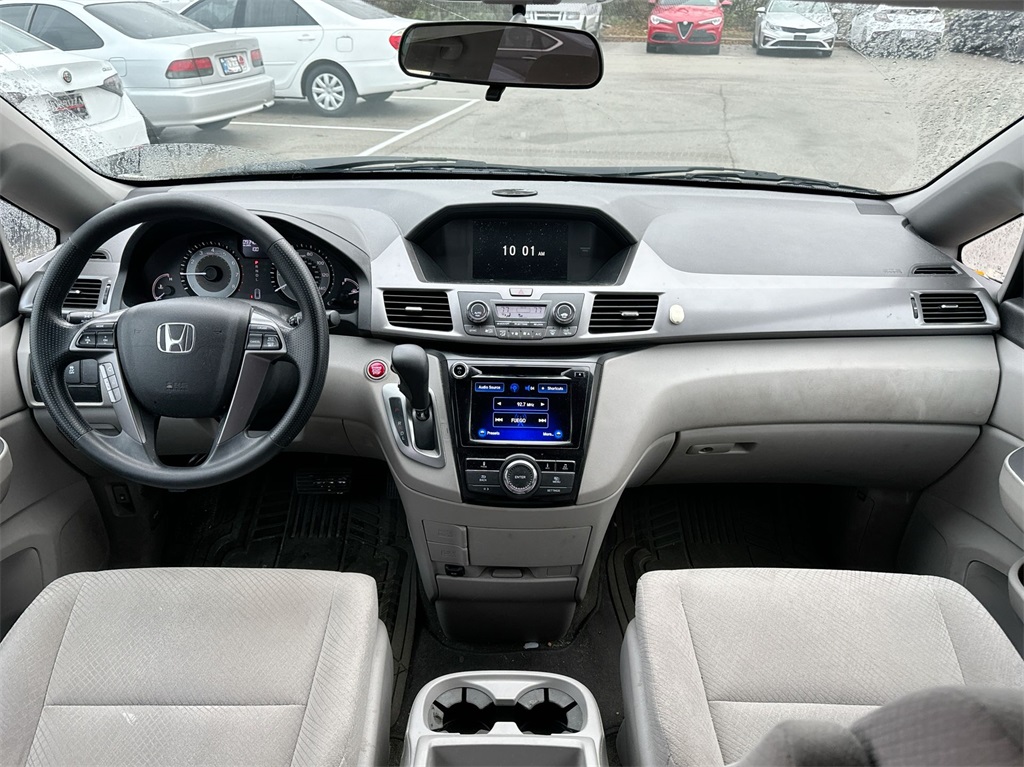 2015 Honda Odyssey EX 17