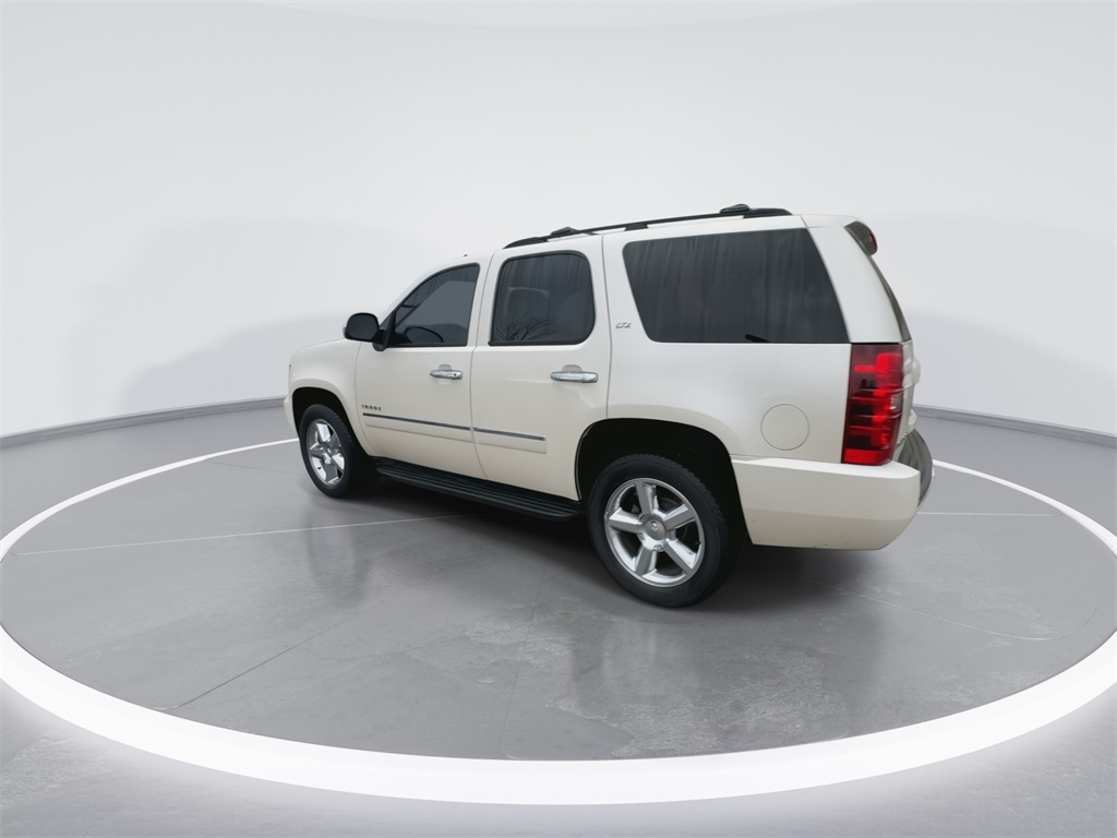 2013 Chevrolet Tahoe LTZ 8