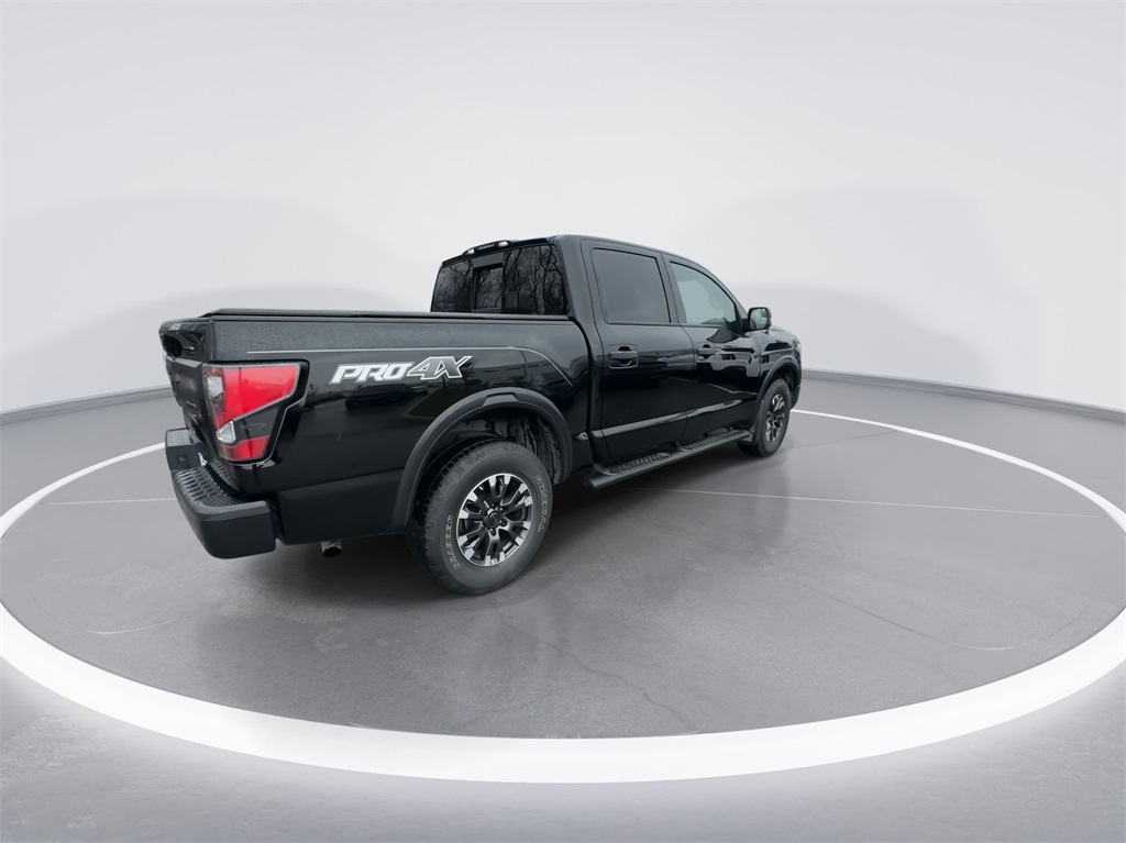 2021 Nissan Titan PRO-4X 11