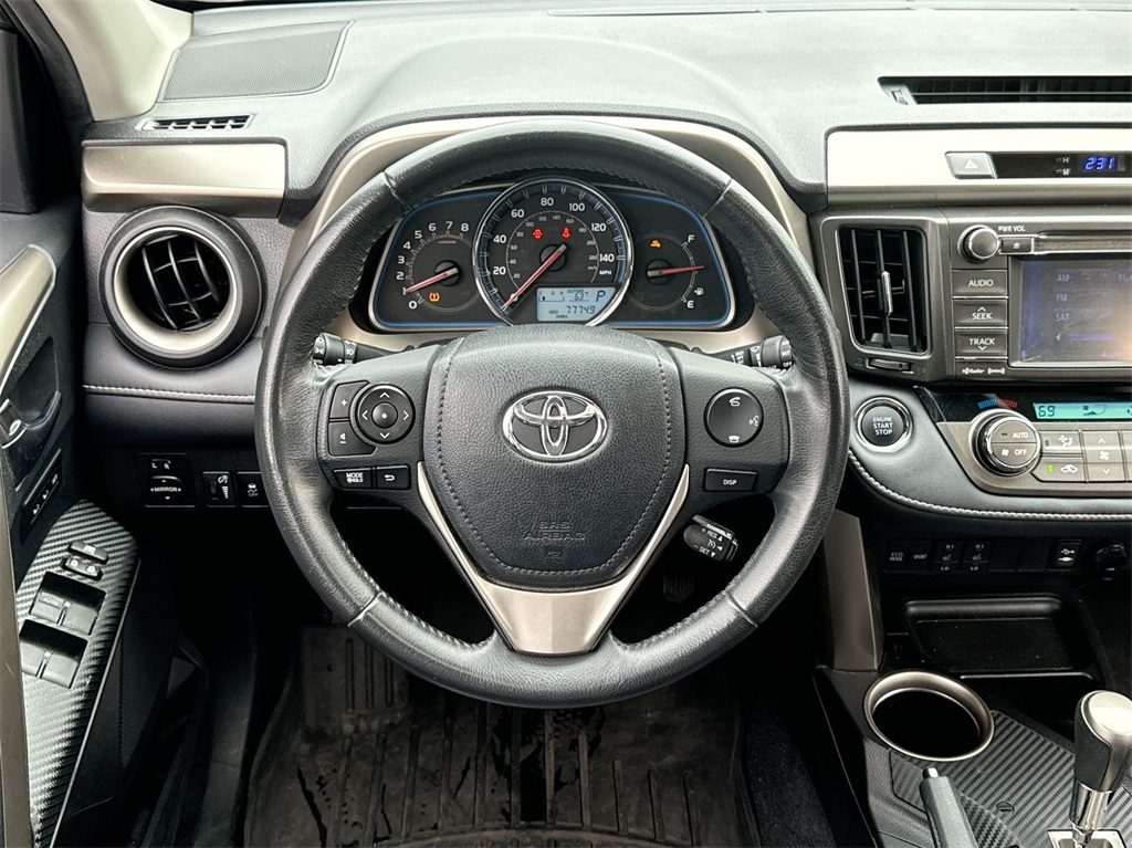 2013 Toyota RAV4 Limited 16