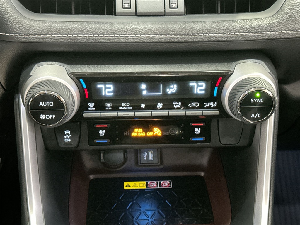 2024 Toyota RAV4 Hybrid Limited 22