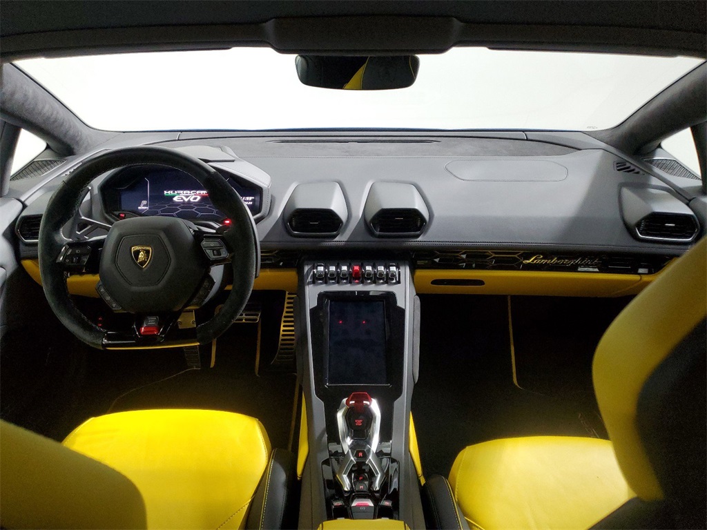 2023 Lamborghini Huracan EVO Spyder AWD 8