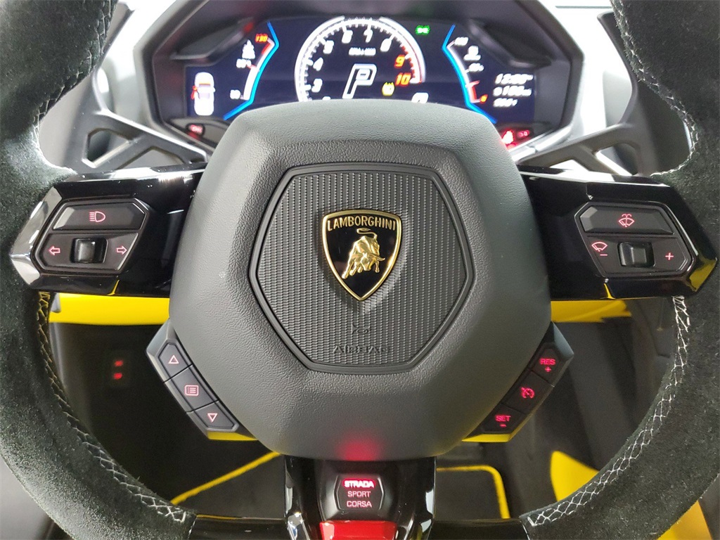 2023 Lamborghini Huracan EVO Spyder AWD 10