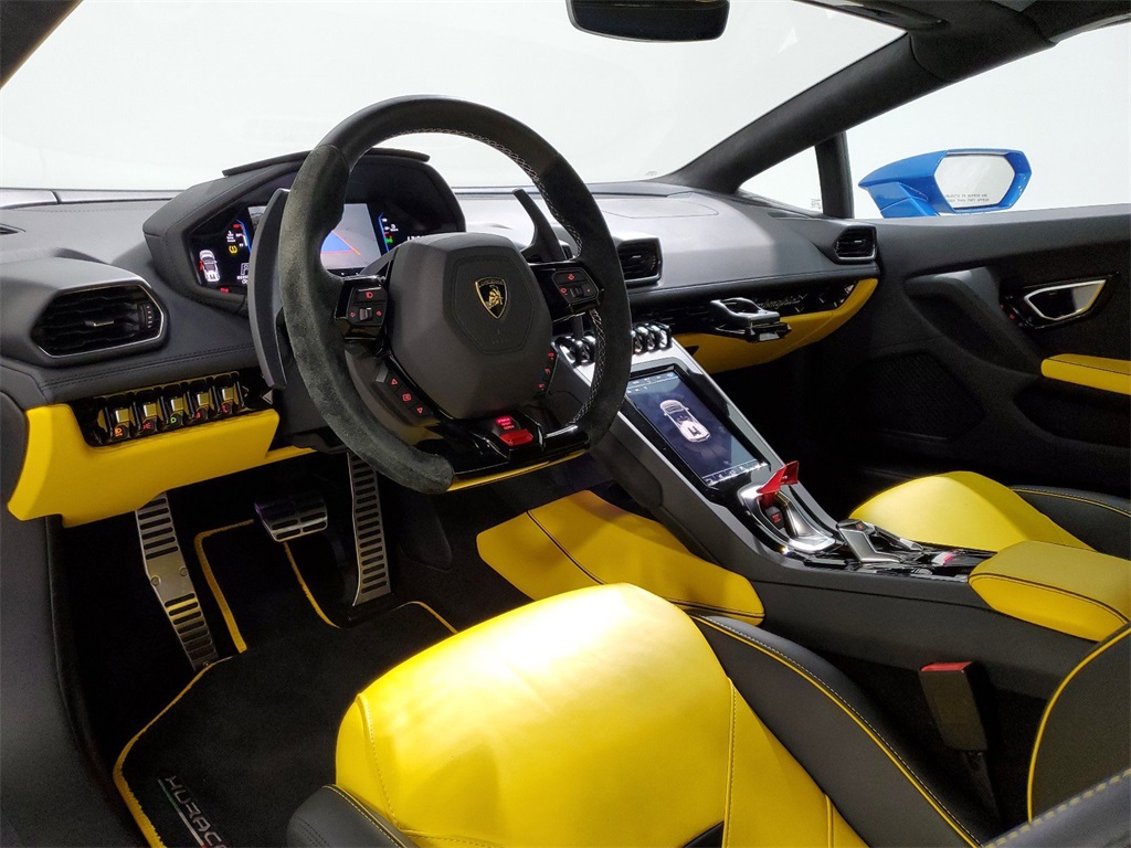 2023 Lamborghini Huracan EVO Spyder AWD 26