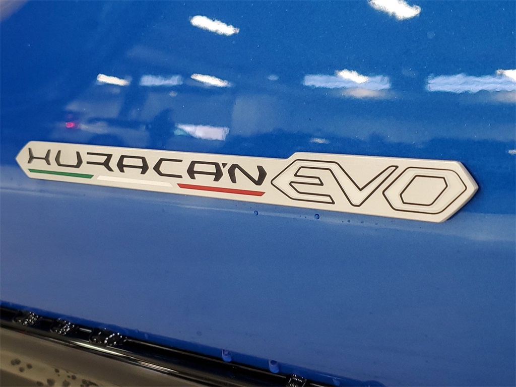 2023 Lamborghini Huracan EVO Spyder AWD 31