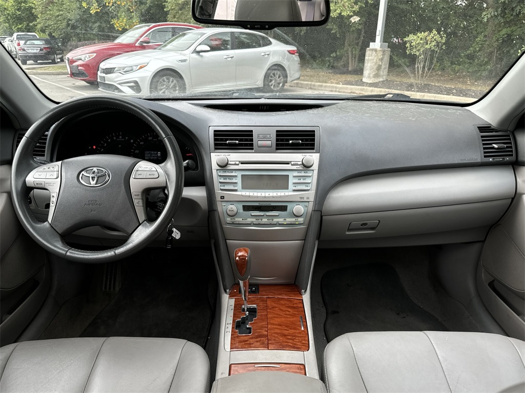 2009 Toyota Camry  19