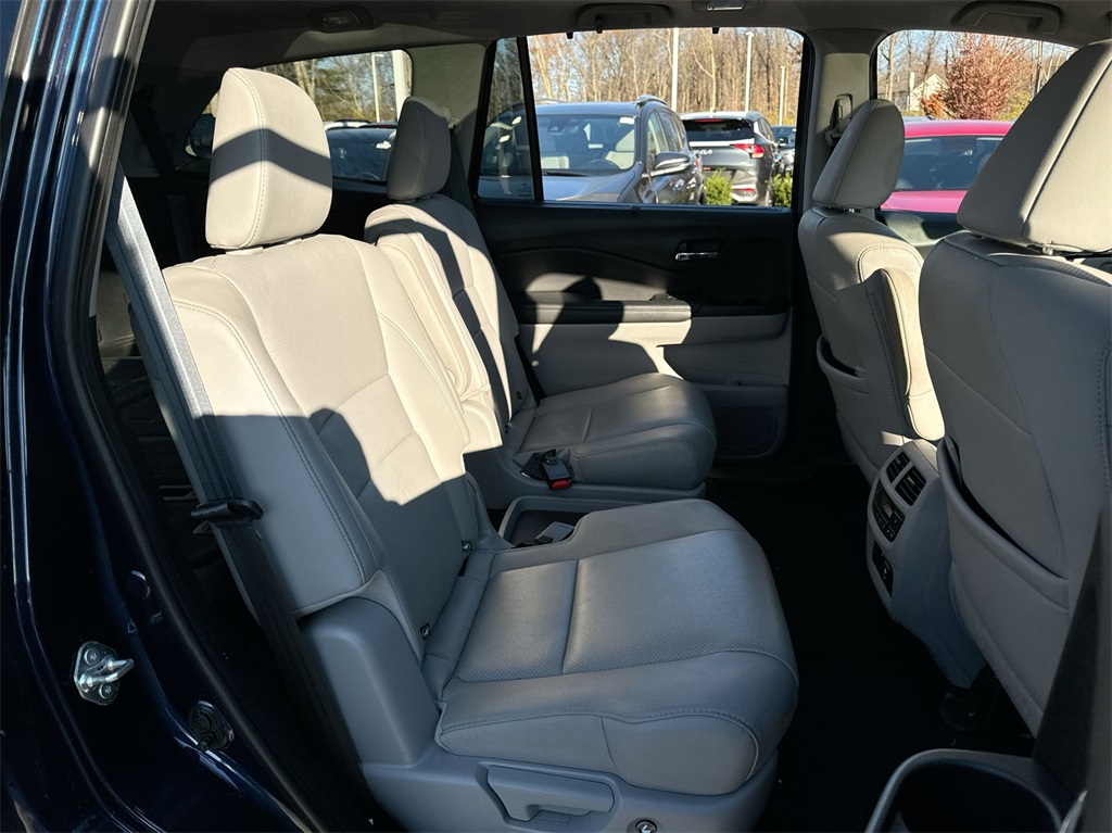 2019 Honda Pilot Elite 35