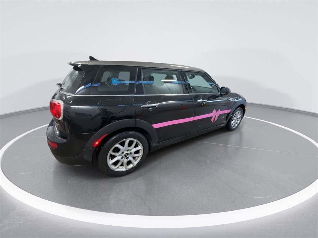 2017 MINI Cooper Clubman 11