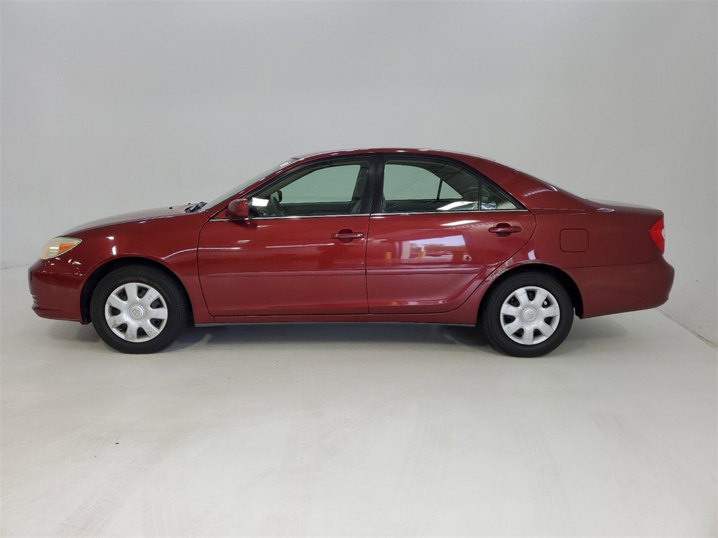 2003 Toyota Camry LE 3