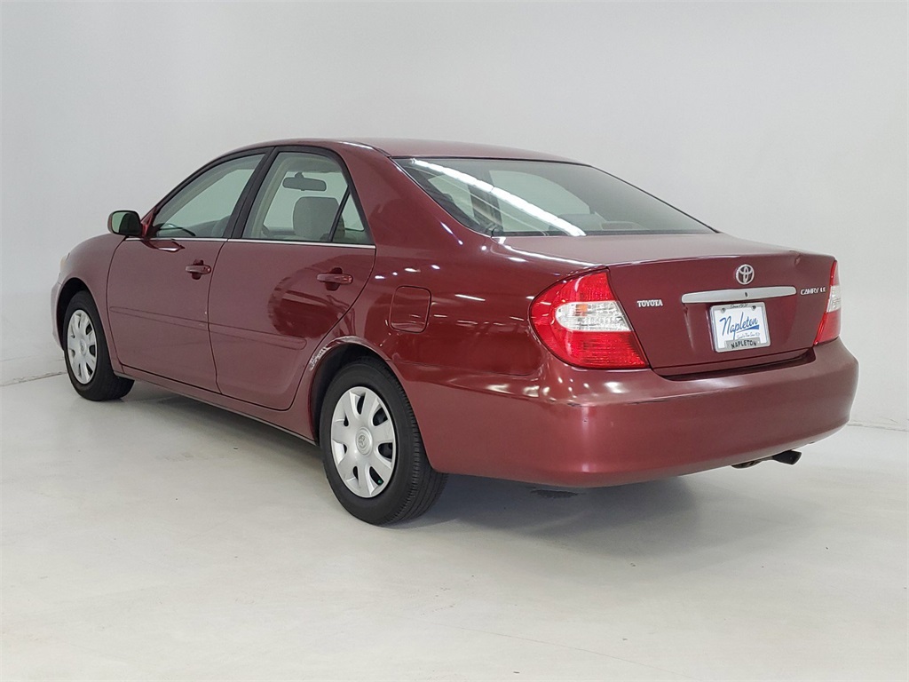 2003 Toyota Camry LE 4