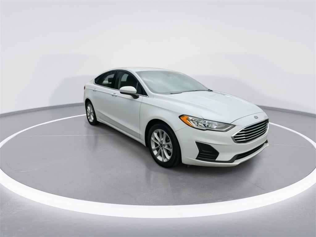 2020 Ford Fusion SE 3