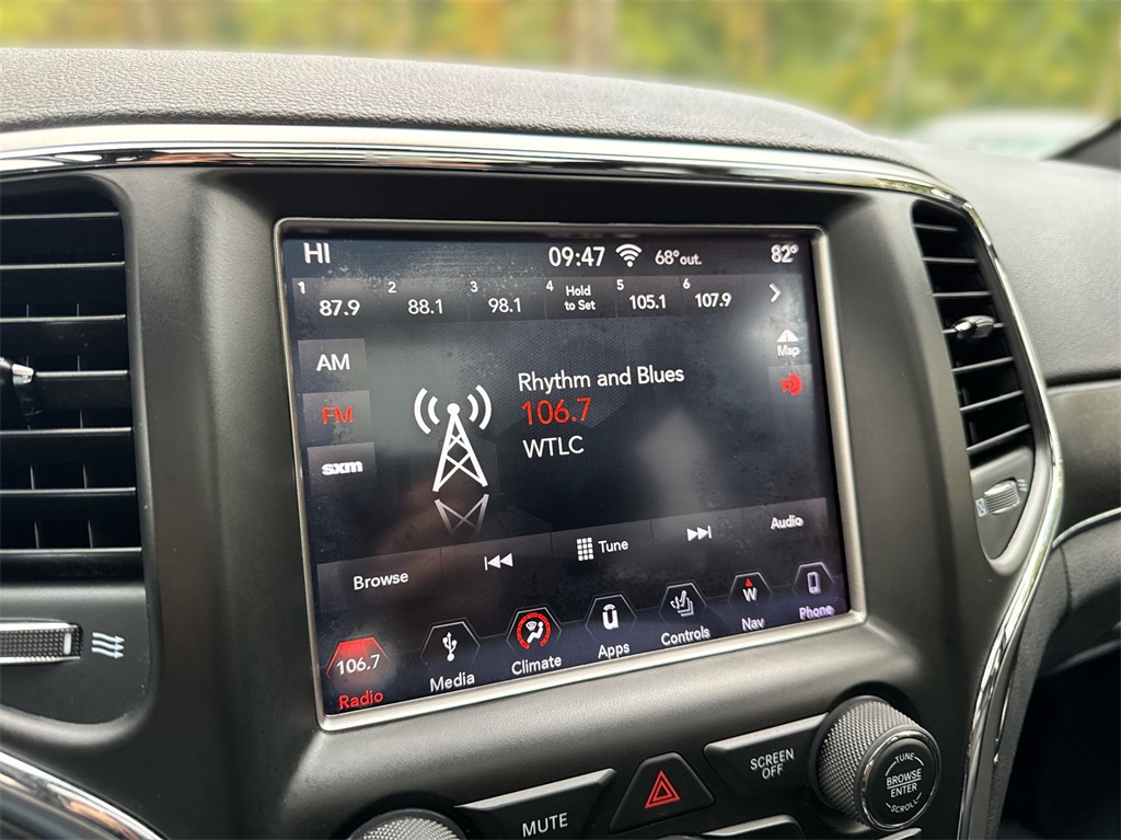 2018 Jeep Grand Cherokee Limited 26