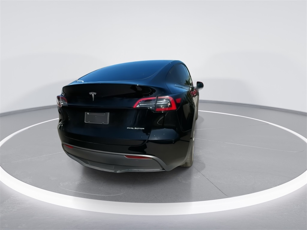 2023 Tesla Model Y Long Range 10