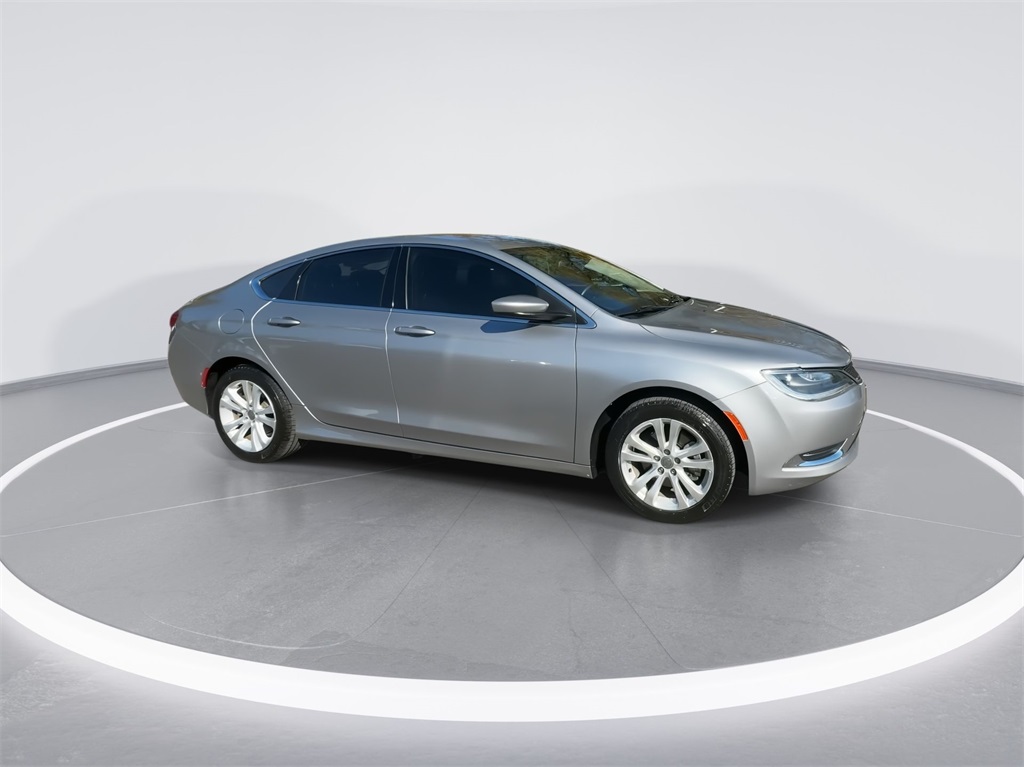 2017 Chrysler 200 Limited 13