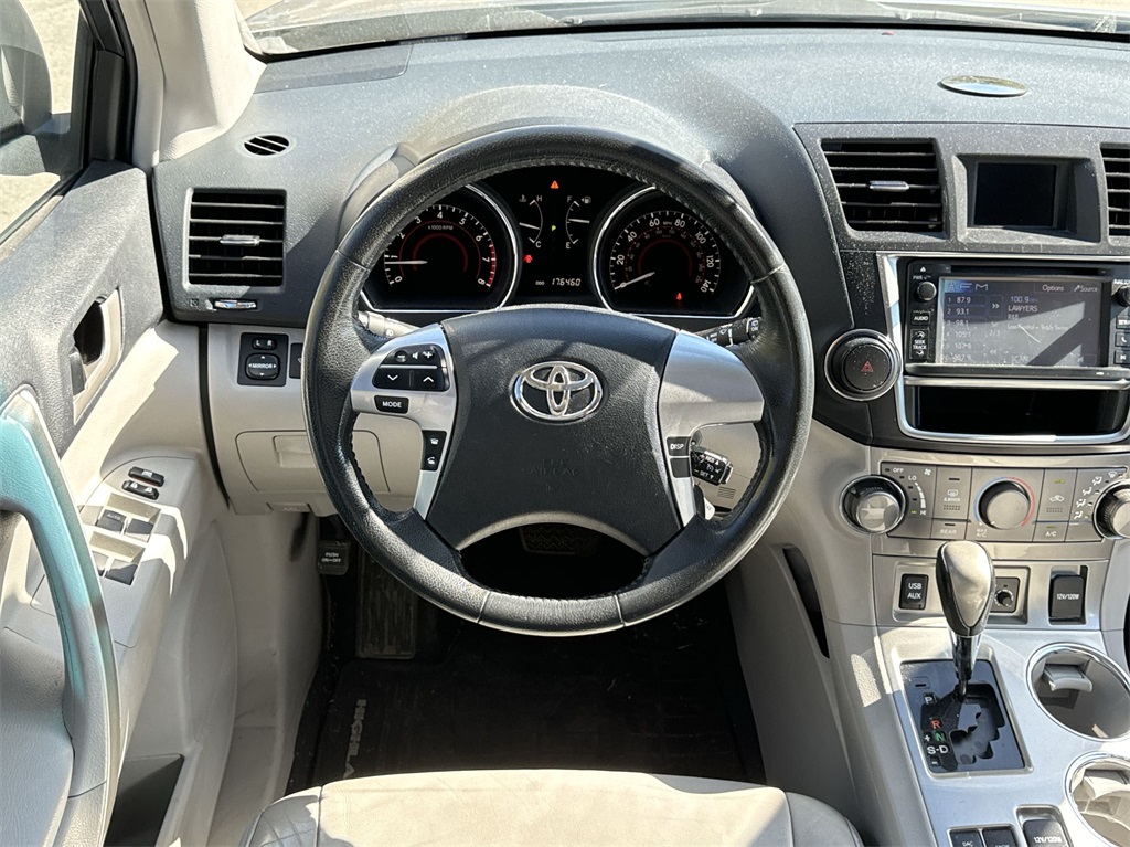 2013 Toyota Highlander Base Plus V6 16