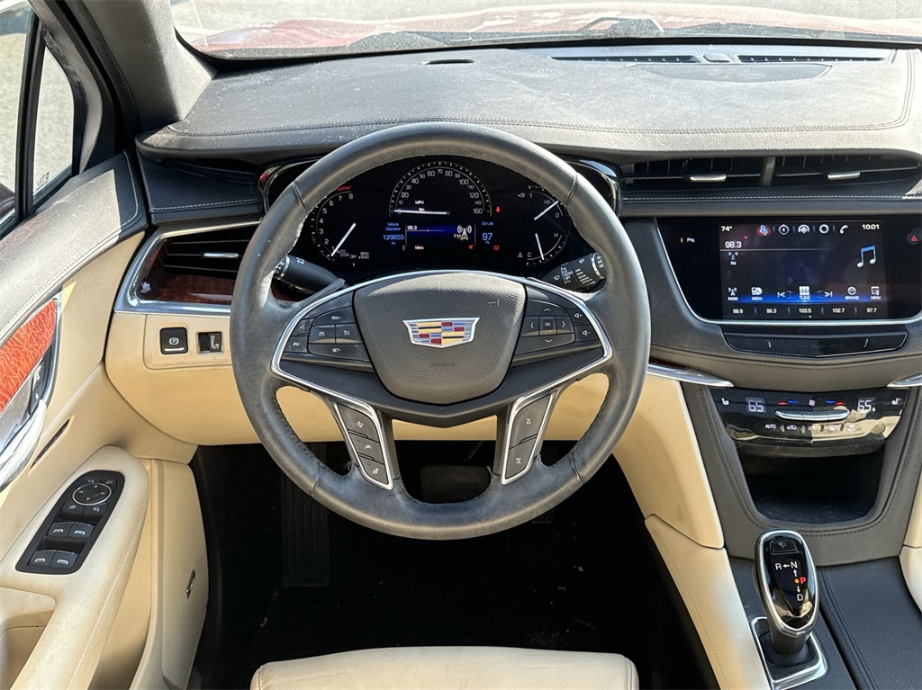 2017 Cadillac XT5 Luxury 16