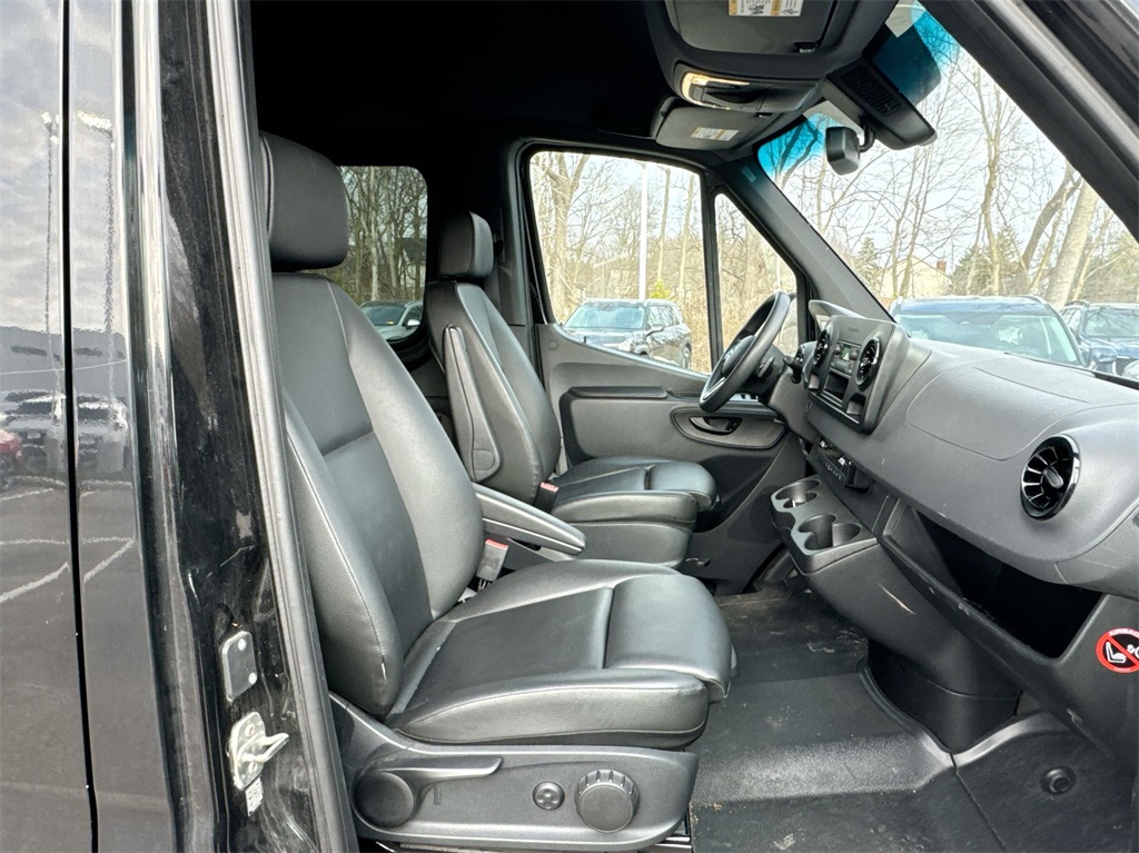 2019 Mercedes-Benz Sprinter 2500 Passenger 144 WB 31