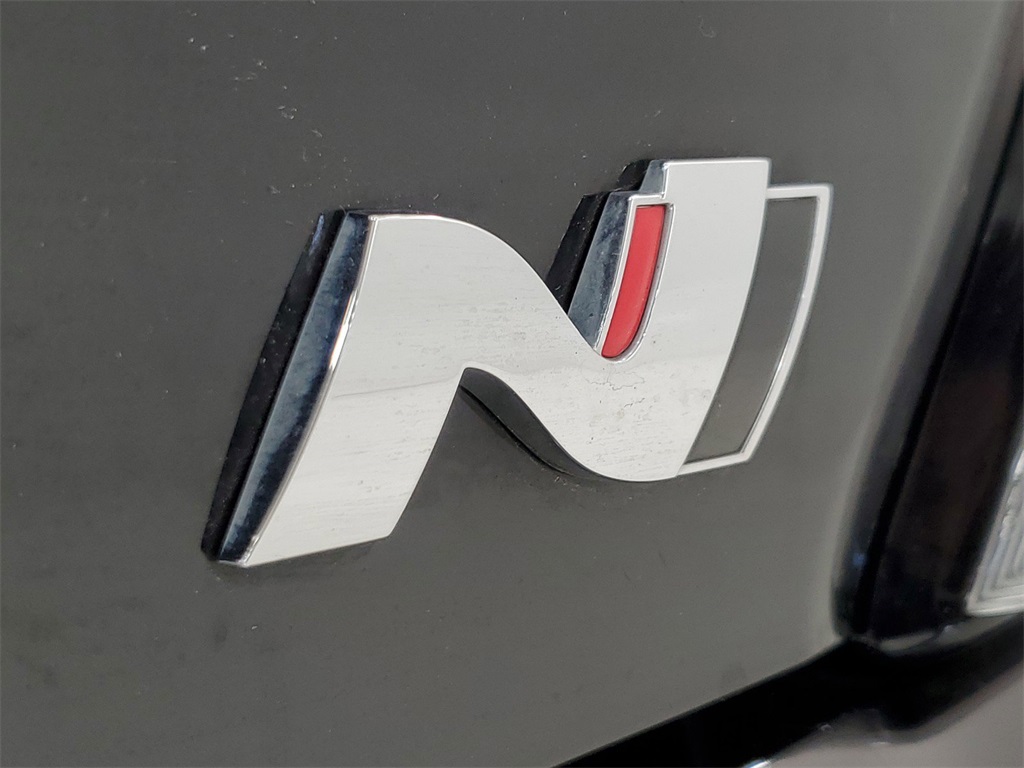 2023 Hyundai Kona N Base 8