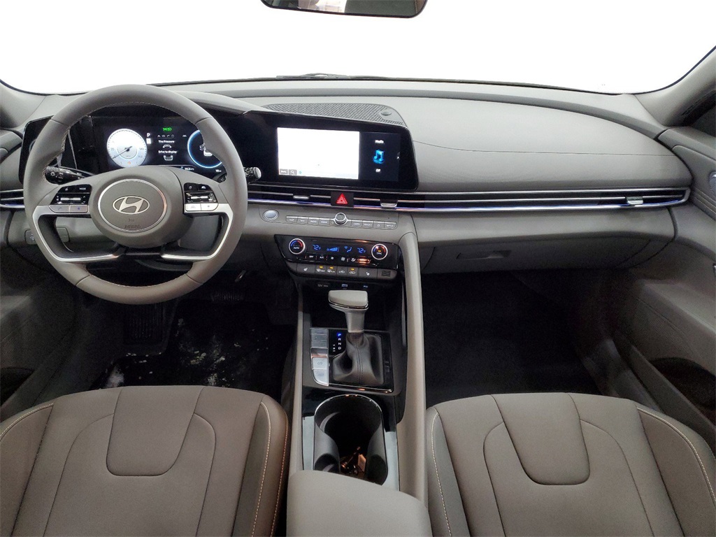 2024 Hyundai Elantra SEL 8