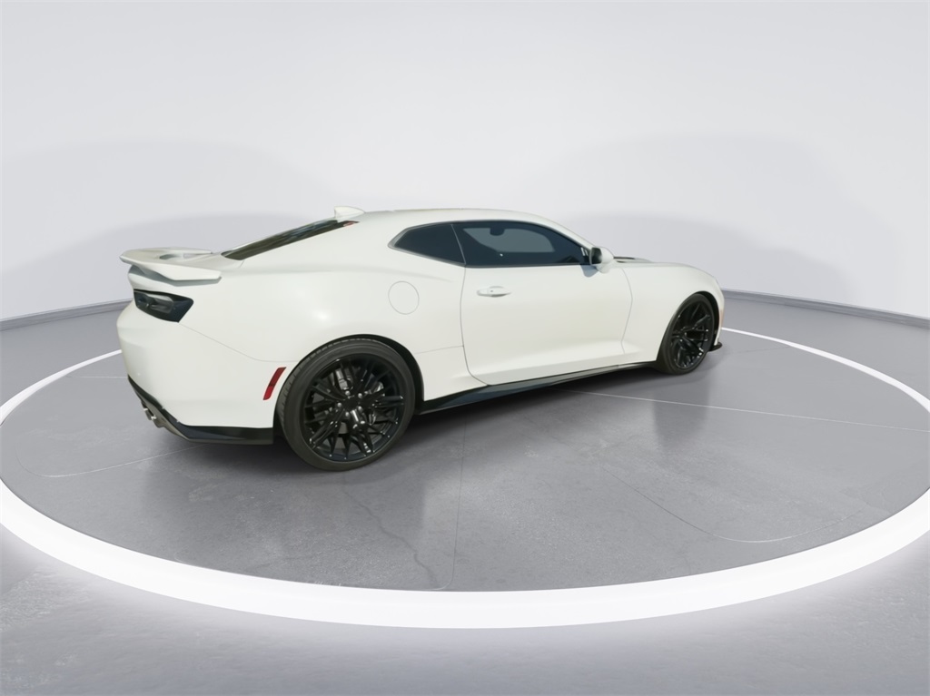 2018 Chevrolet Camaro ZL1 11