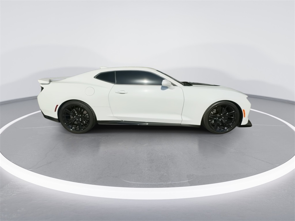 2018 Chevrolet Camaro ZL1 12