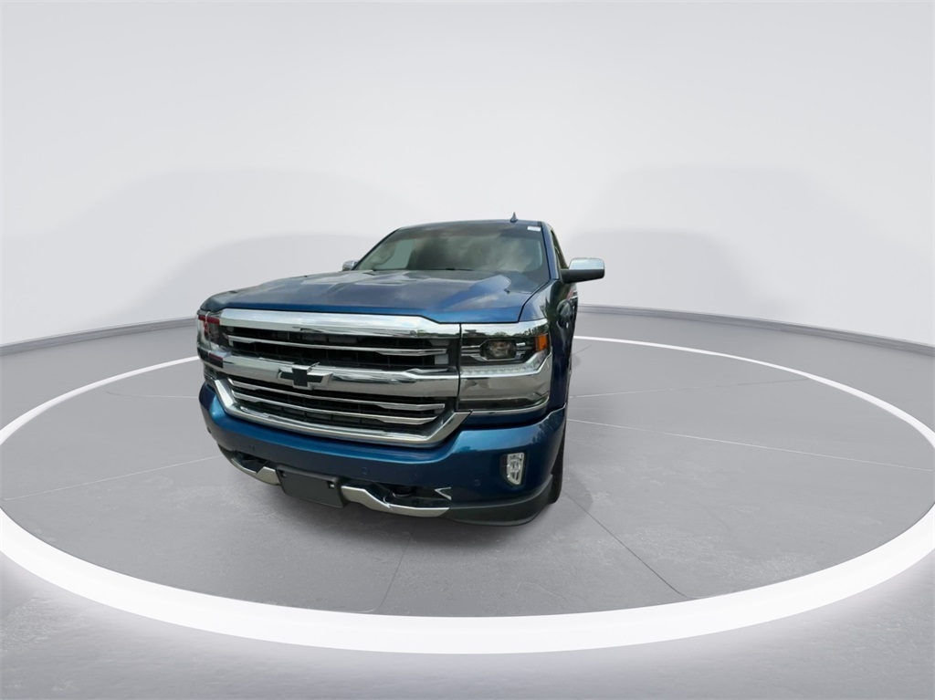 2017 Chevrolet Silverado 1500 High Country 3