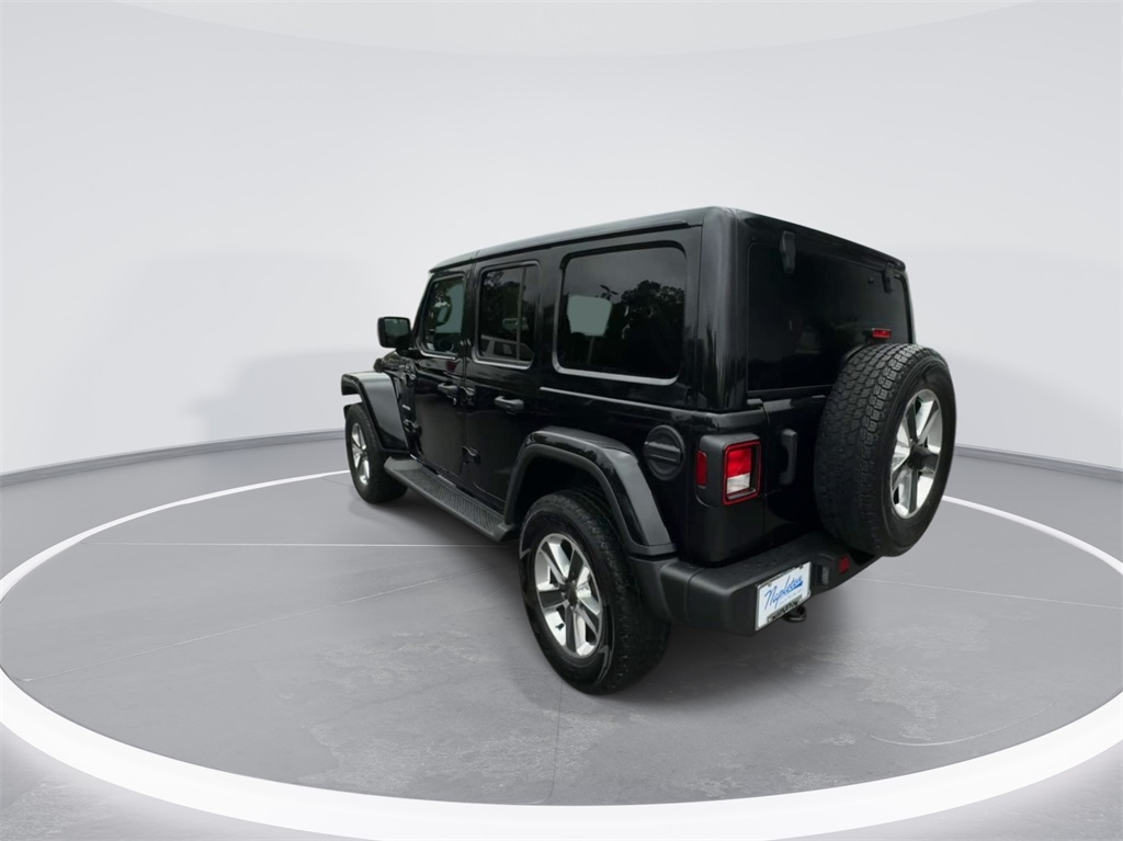 2021 Jeep Wrangler Unlimited Sahara 8