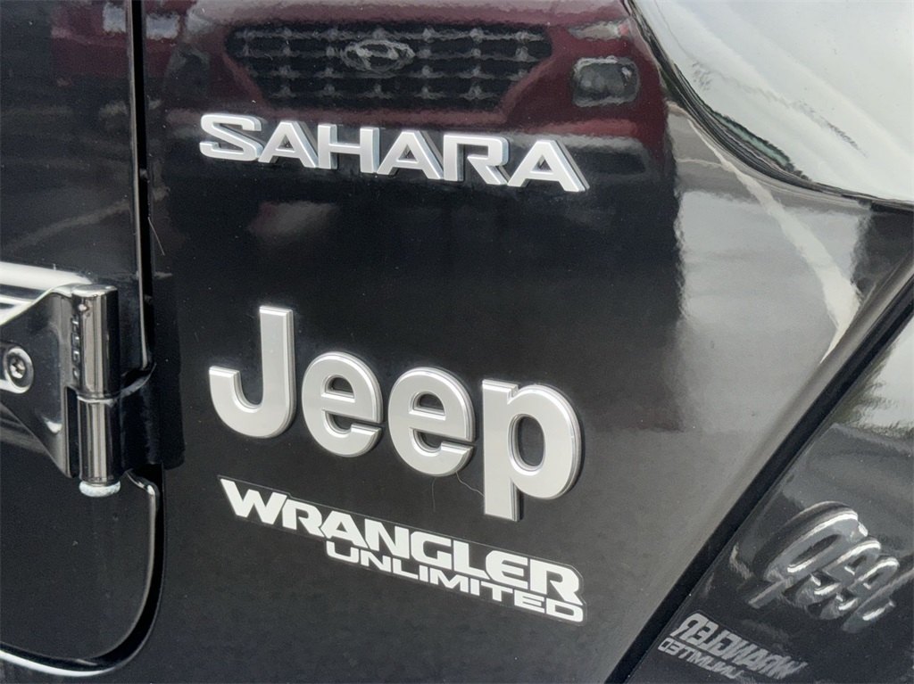 2021 Jeep Wrangler Unlimited Sahara 14