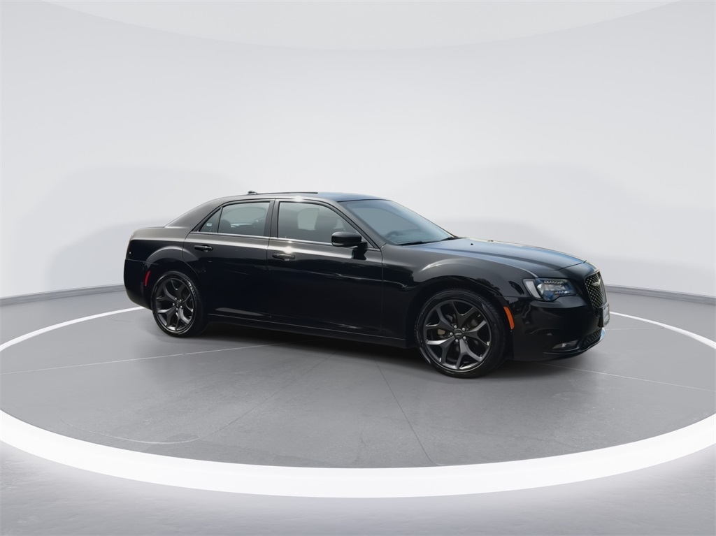 2023 Chrysler 300 S 2