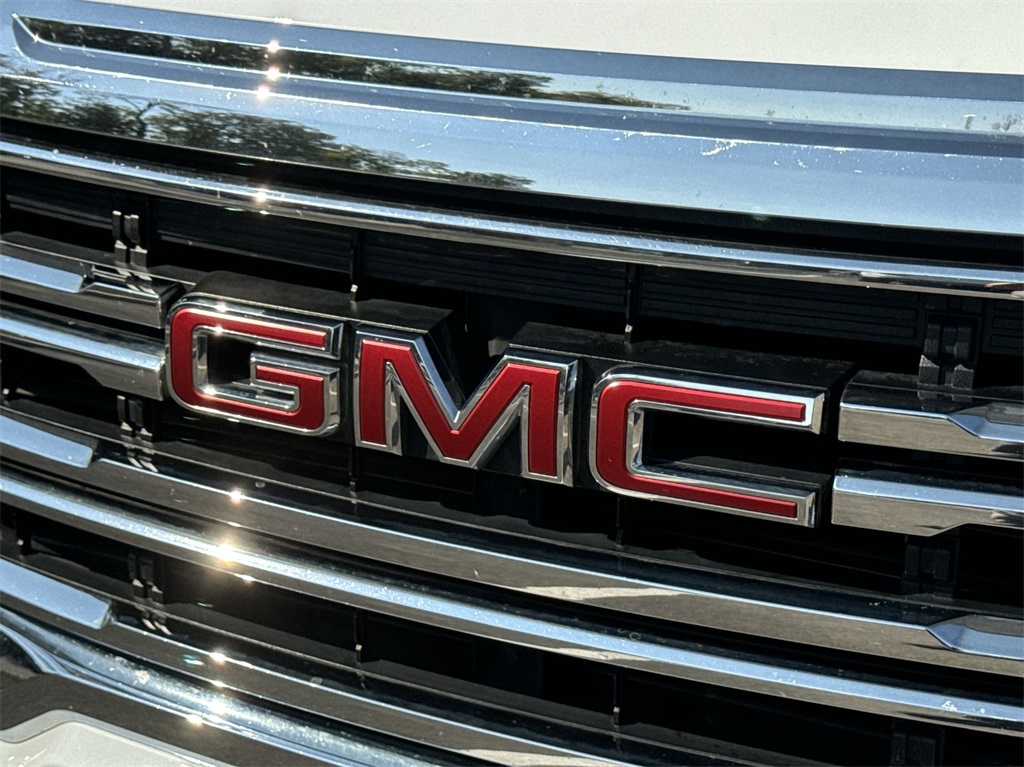 2023 GMC Acadia SLT 14