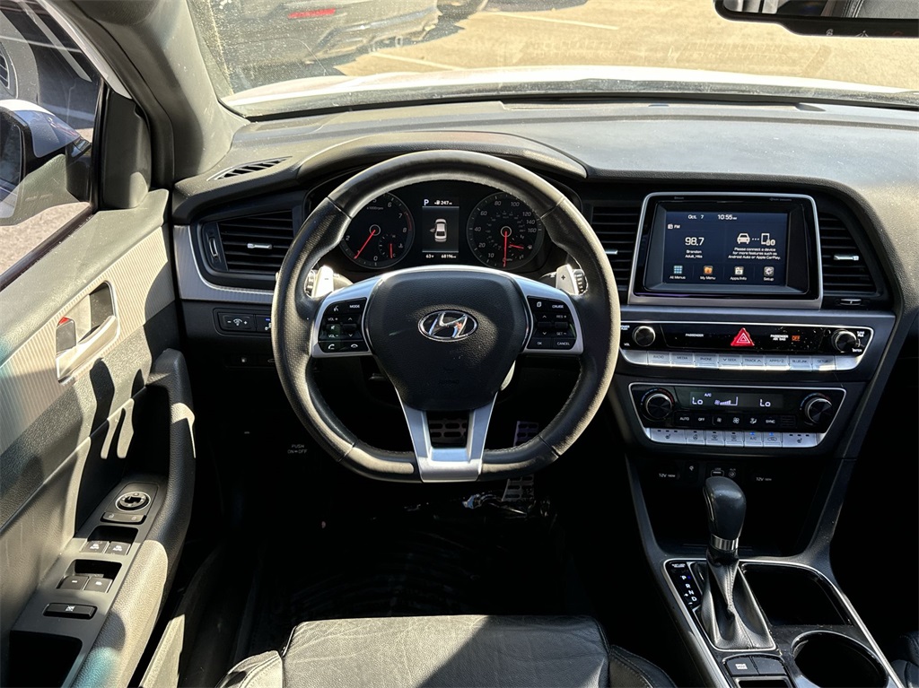 2019 Hyundai Sonata Sport 17