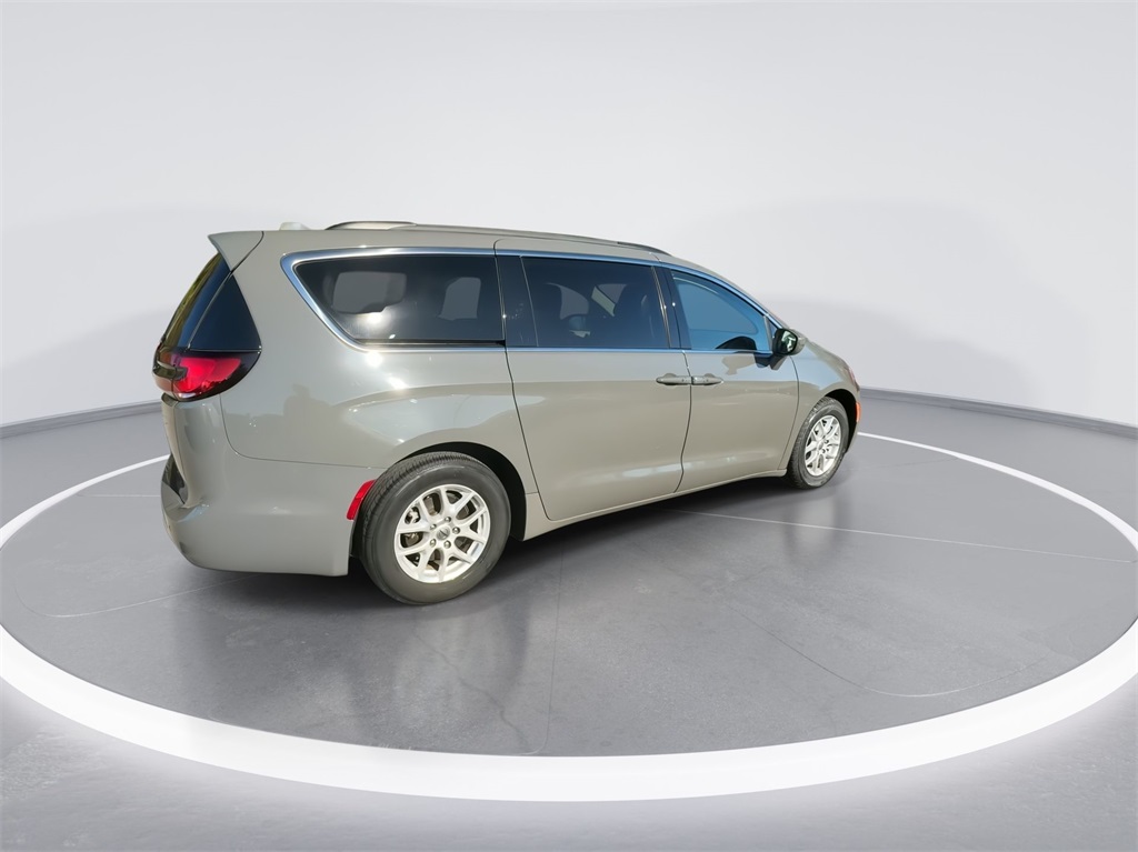 2022 Chrysler Pacifica Touring L 12