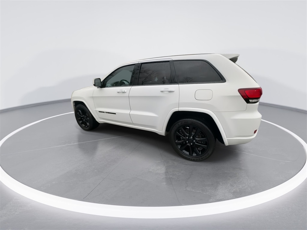 2021 Jeep Grand Cherokee Laredo X 8