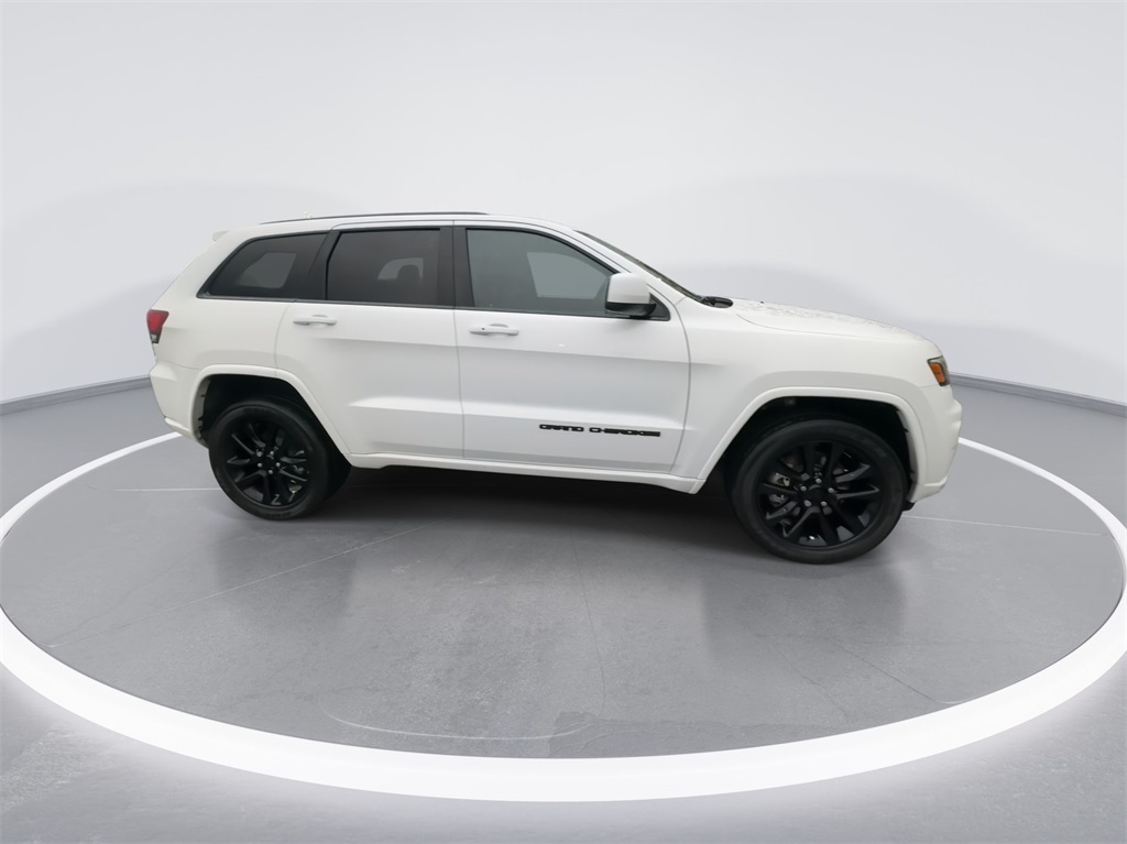 2021 Jeep Grand Cherokee Laredo X 13