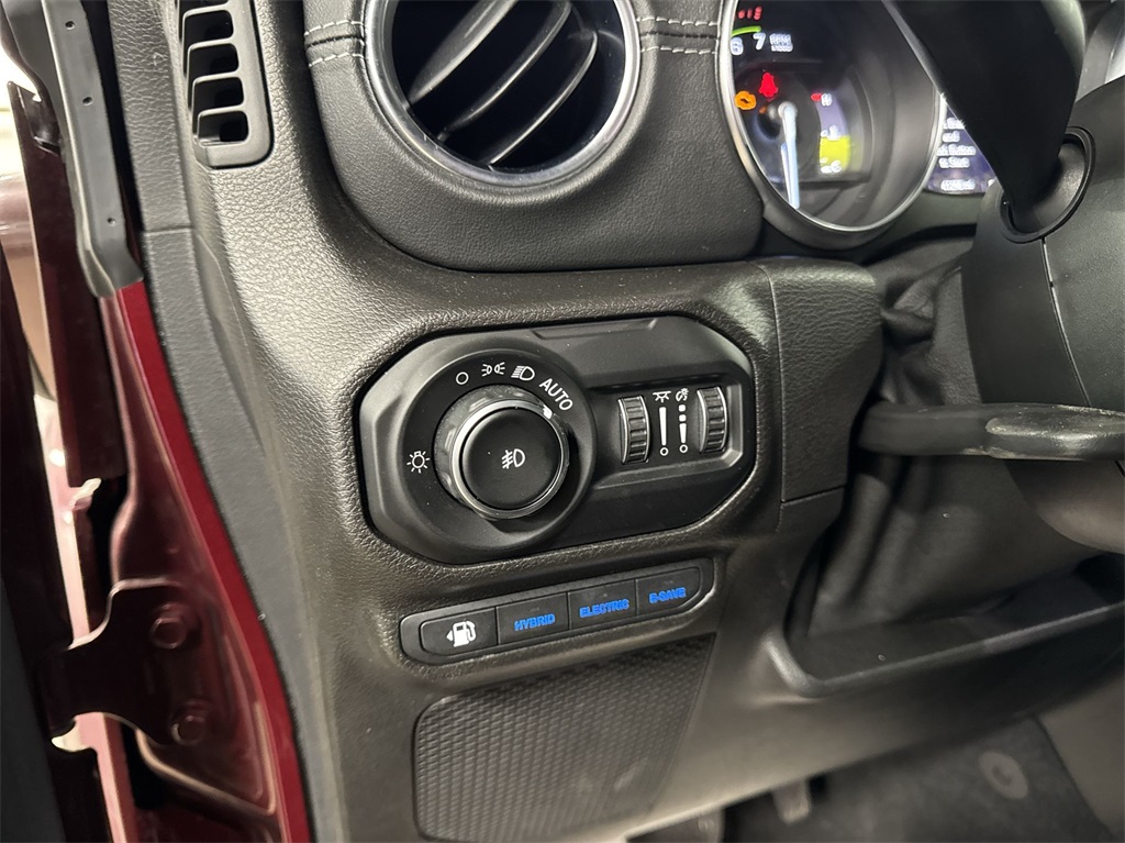 2021 Jeep Wrangler Unlimited Sahara 4xe 19