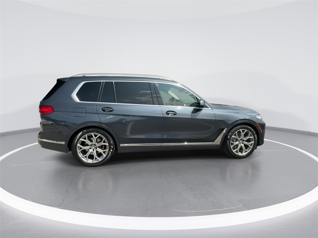 2022 BMW X7 xDrive40i 11