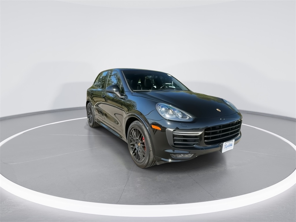 2017 Porsche Cayenne GTS 2