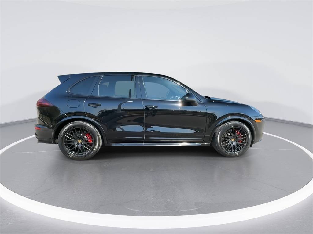 2017 Porsche Cayenne GTS 12