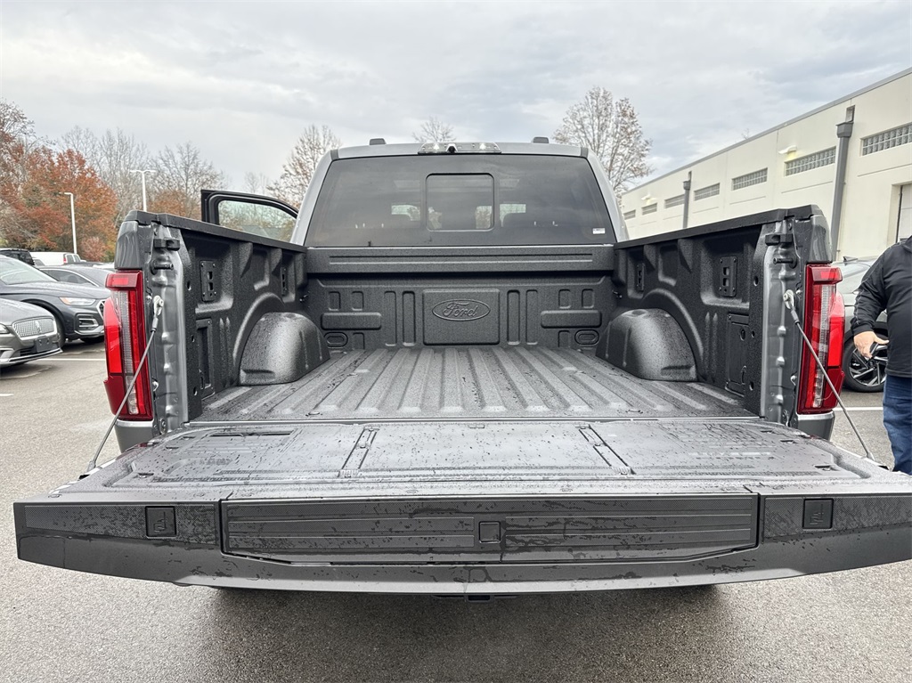 2024 Ford F-150 Raptor 32